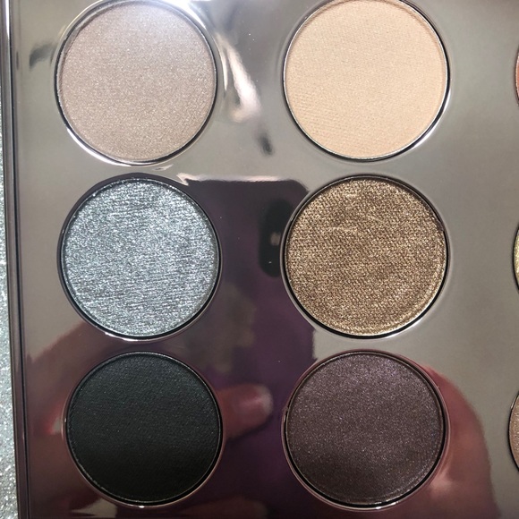 BNIB PUR Defense Anti-Pollution Eyeshadow Palette - Picture 3 of 9